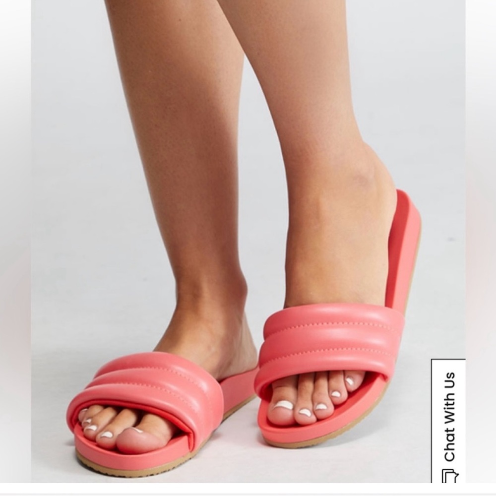Billabong slides Size 7 NWT